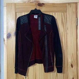 Womans zip up Harley coat/top